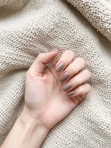 Neutral Winter Nail Colors That Look Timeless