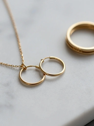 Minimalist Jewelry for Quiet Luxury Elegance