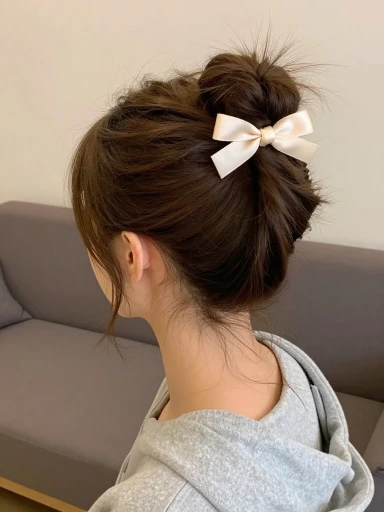 Everyday Hairstyles That Look Better with a Bow