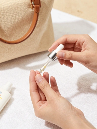Tips to Make Your Vacation Manicure Last Longer