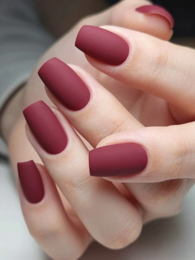 Matte Nails That Feel Modern and Elegant