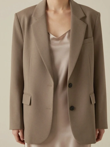 Oversized Blazers and Tailored Silhouettes