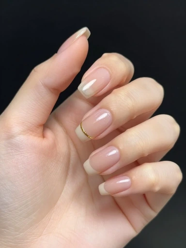 Minimalist Nail Art That Looks Professional