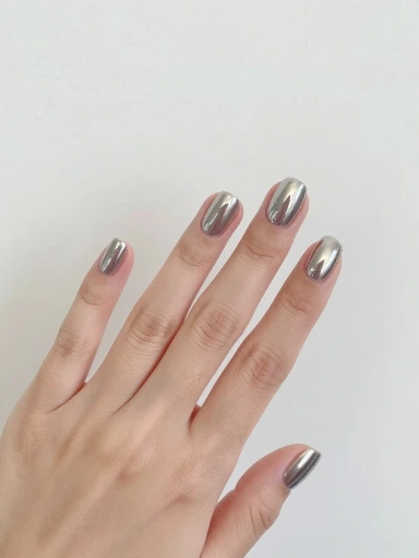 Chrome Winter Nails with a Frosty Finish