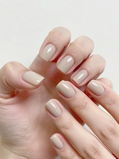 Short Minimalist Nail Designs You'll Love