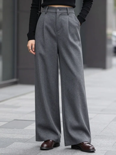Tailored Trousers for an Elegant Winter Wardrobe